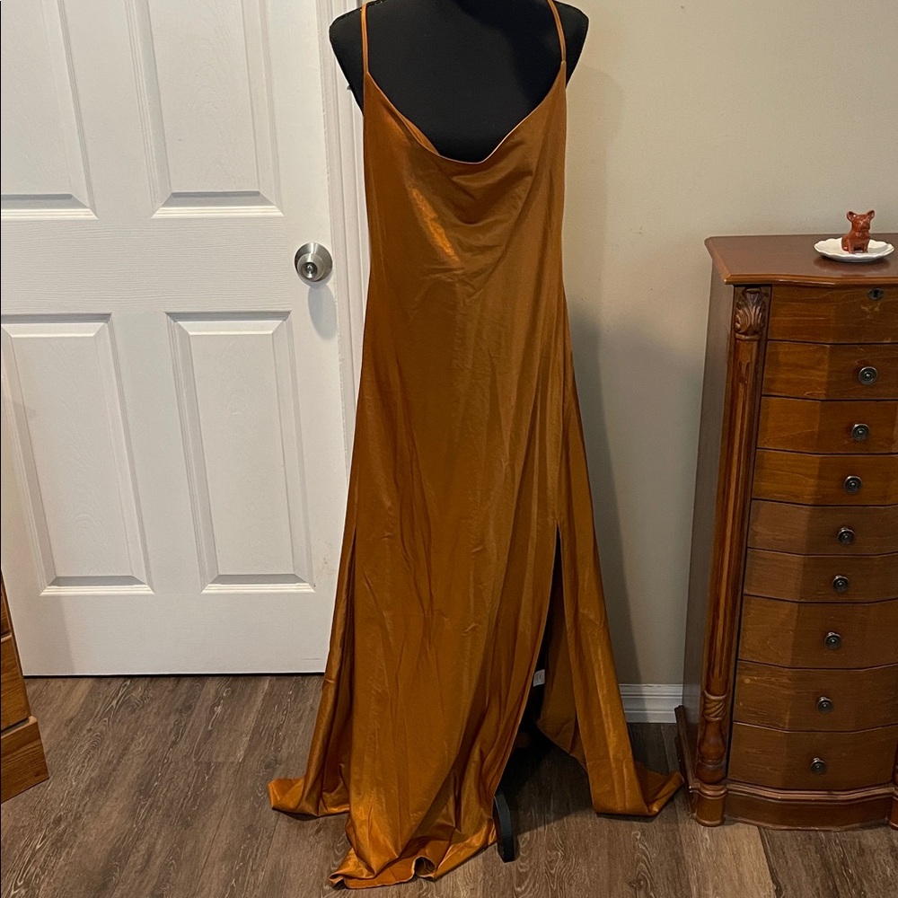 Chic Spaghetti Strap Maxi Dress in Warm Tan